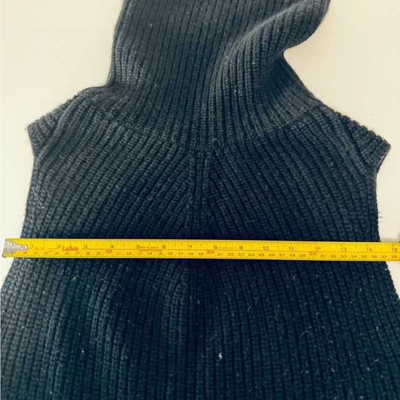 Kit and Ace Cashmere Vest/turtleneck - Picture 6 of 6